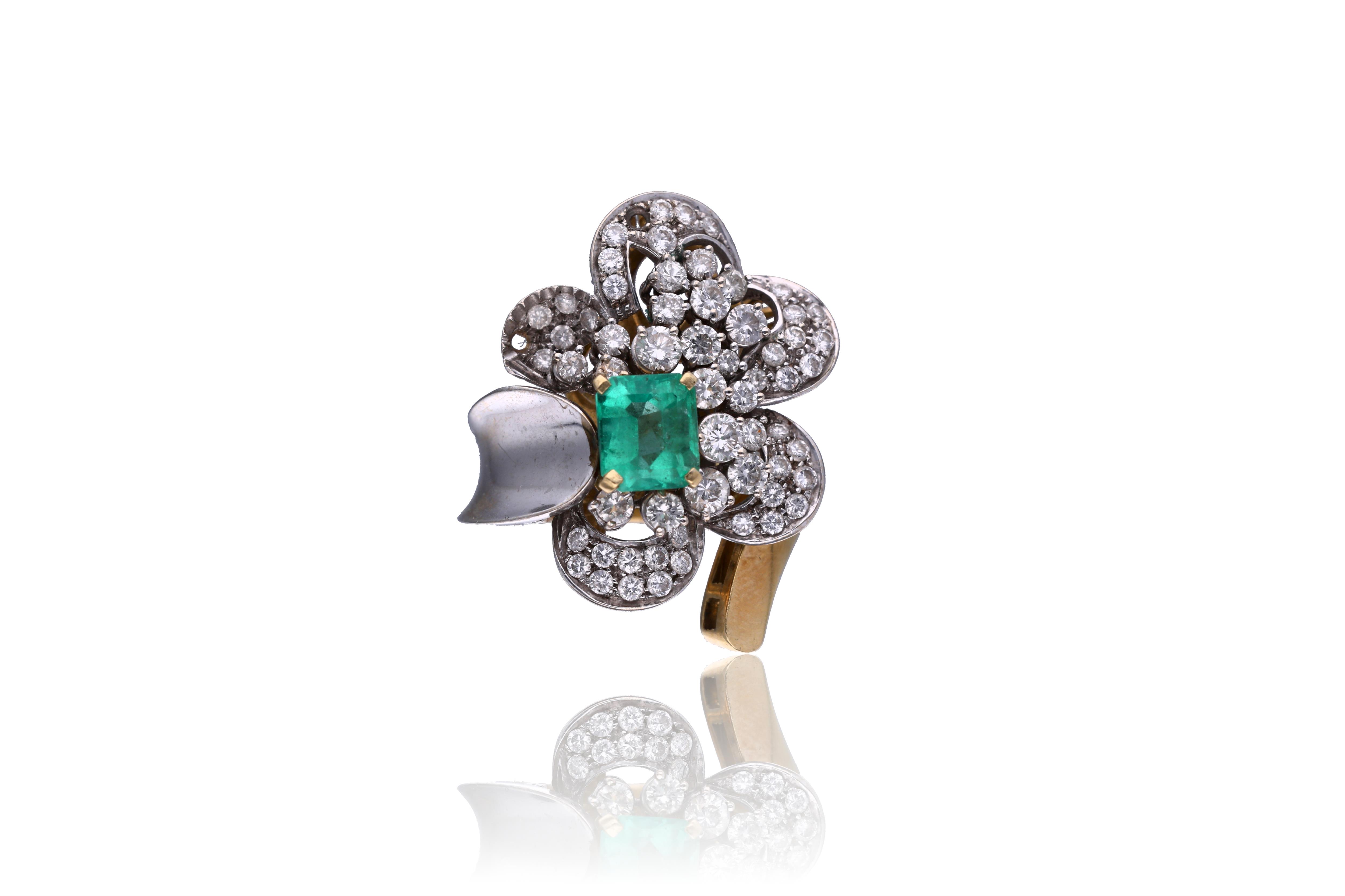 Anello con smeraldo e diamanti - Asta Preziosi