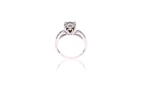 Anello con diamanti - Asta Preziosi Anello con diamanti - Asta Preziosi