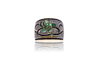 Anello con diamanti, smeraldi e zaffiri - Asta Preziosi Anello con diamanti, smeraldi e zaffiri - Asta Preziosi