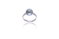 Bertani & Co, anello con perla Tahiti e diamanti - Asta Preziosi Bertani & Co, anello con perla Tahiti e diamanti - Asta Preziosi