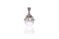 Ciondolo con perla e diamanti - Asta Preziosi Ciondolo con perla e diamanti - Asta Preziosi