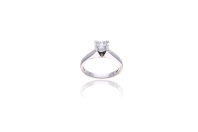 Anello con diamante - Asta Preziosi Anello con diamante - Asta Preziosi