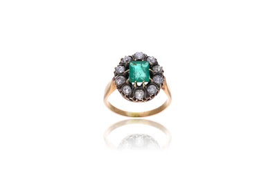 Anello con diamanti e pietra - Asta Preziosi