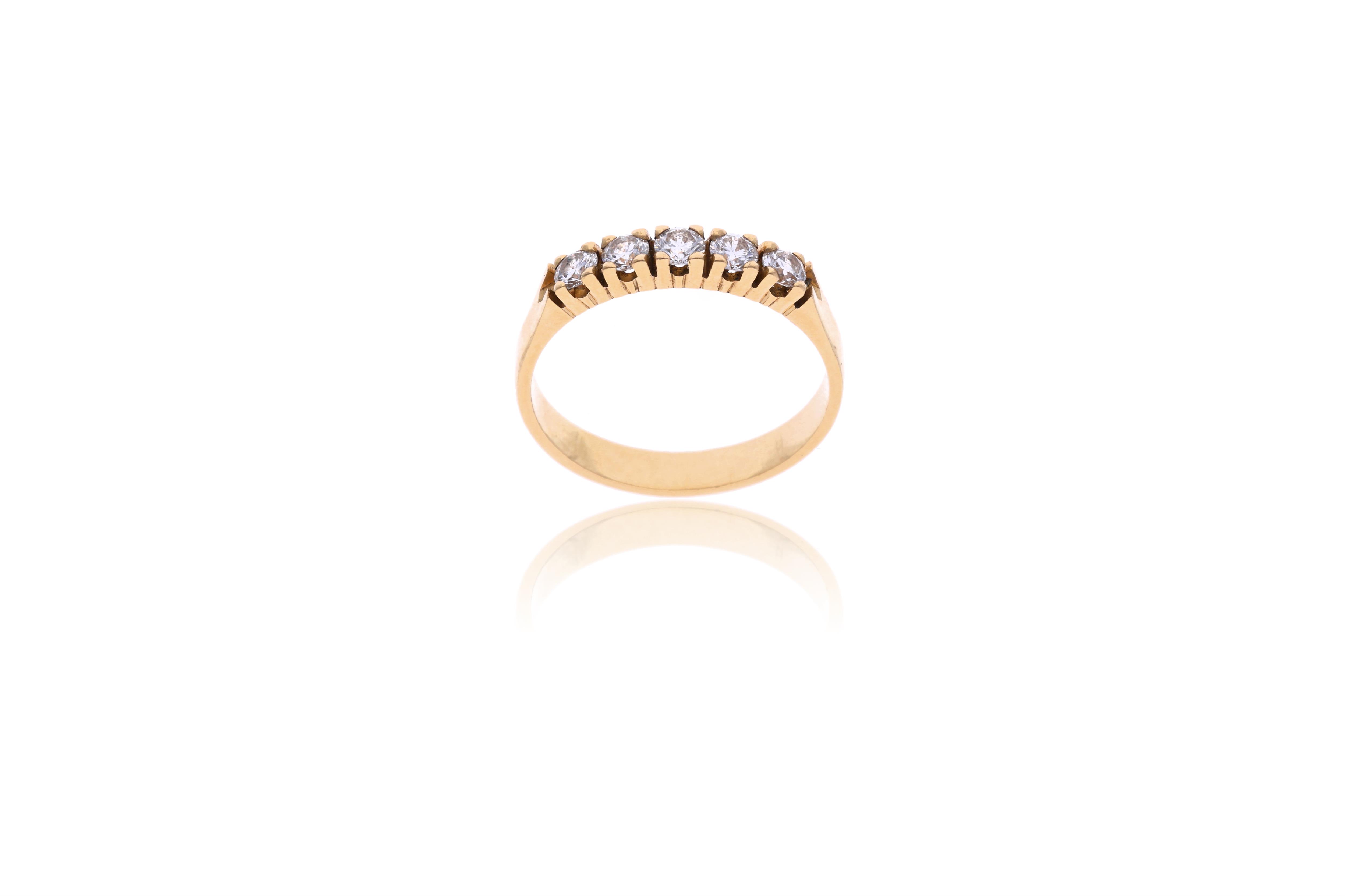 Anello con diamanti e pietra - Asta Preziosi