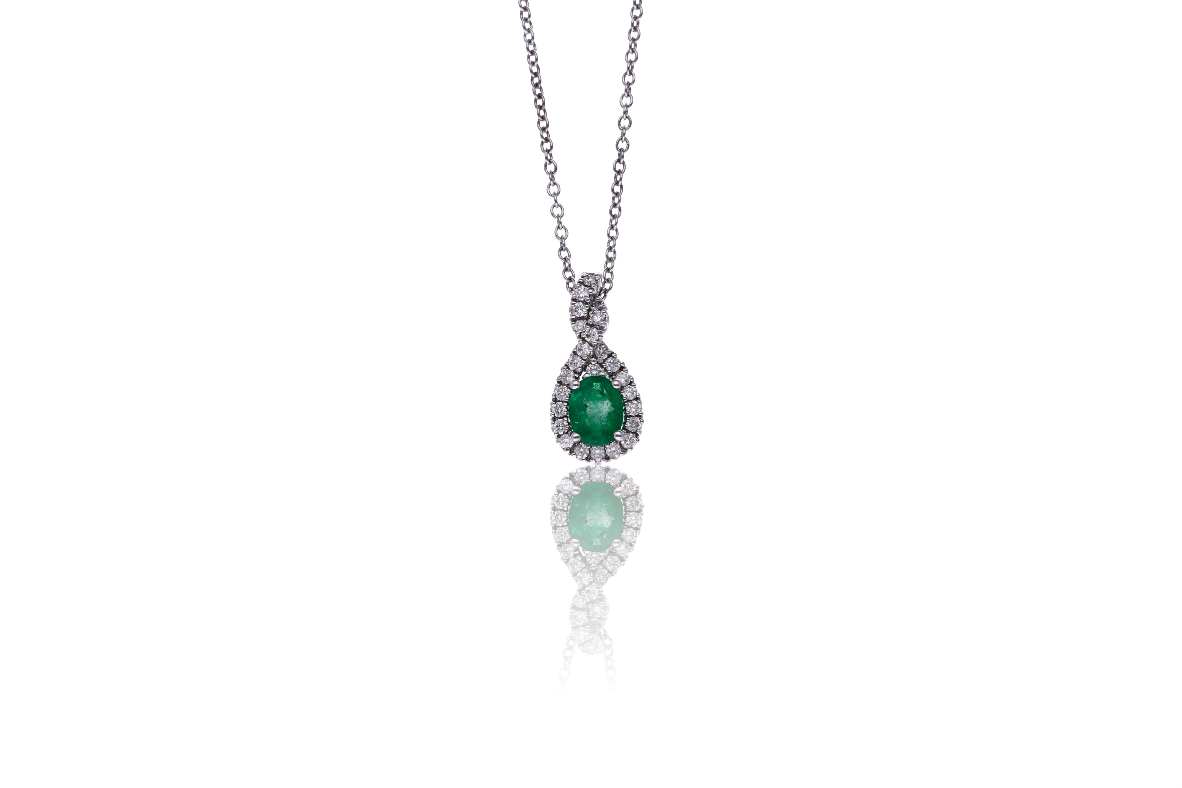 Collana con smeraldo e diamanti - Asta Preziosi