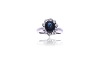 Anello con diamanti e pietra - Asta Preziosi Anello con diamanti e pietra - Asta Preziosi