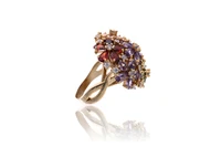 Anello con pietre in oro - Asta Preziosi Anello con pietre in oro - Asta Preziosi