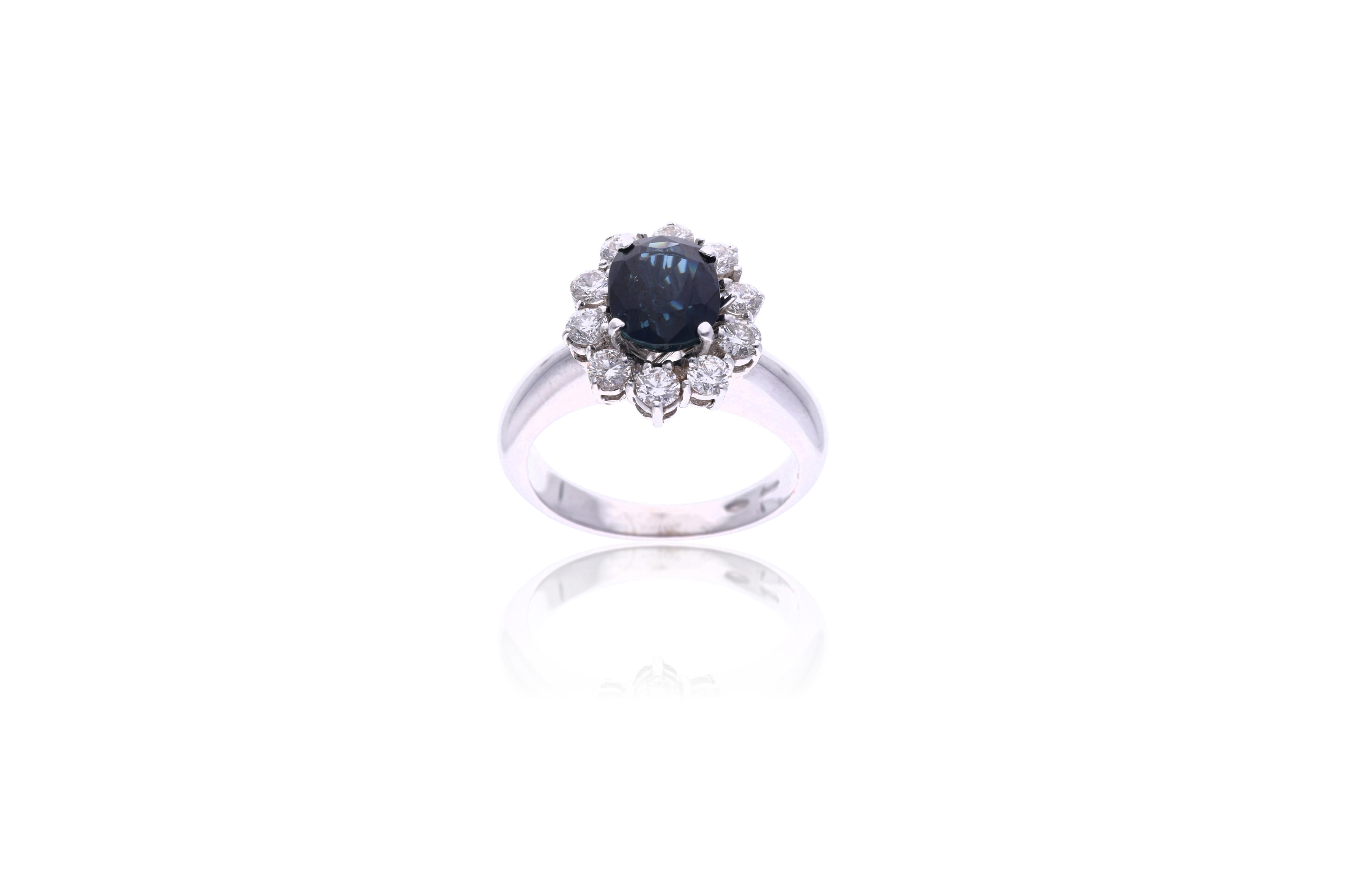 Anello con diamanti e pietra - Asta Preziosi