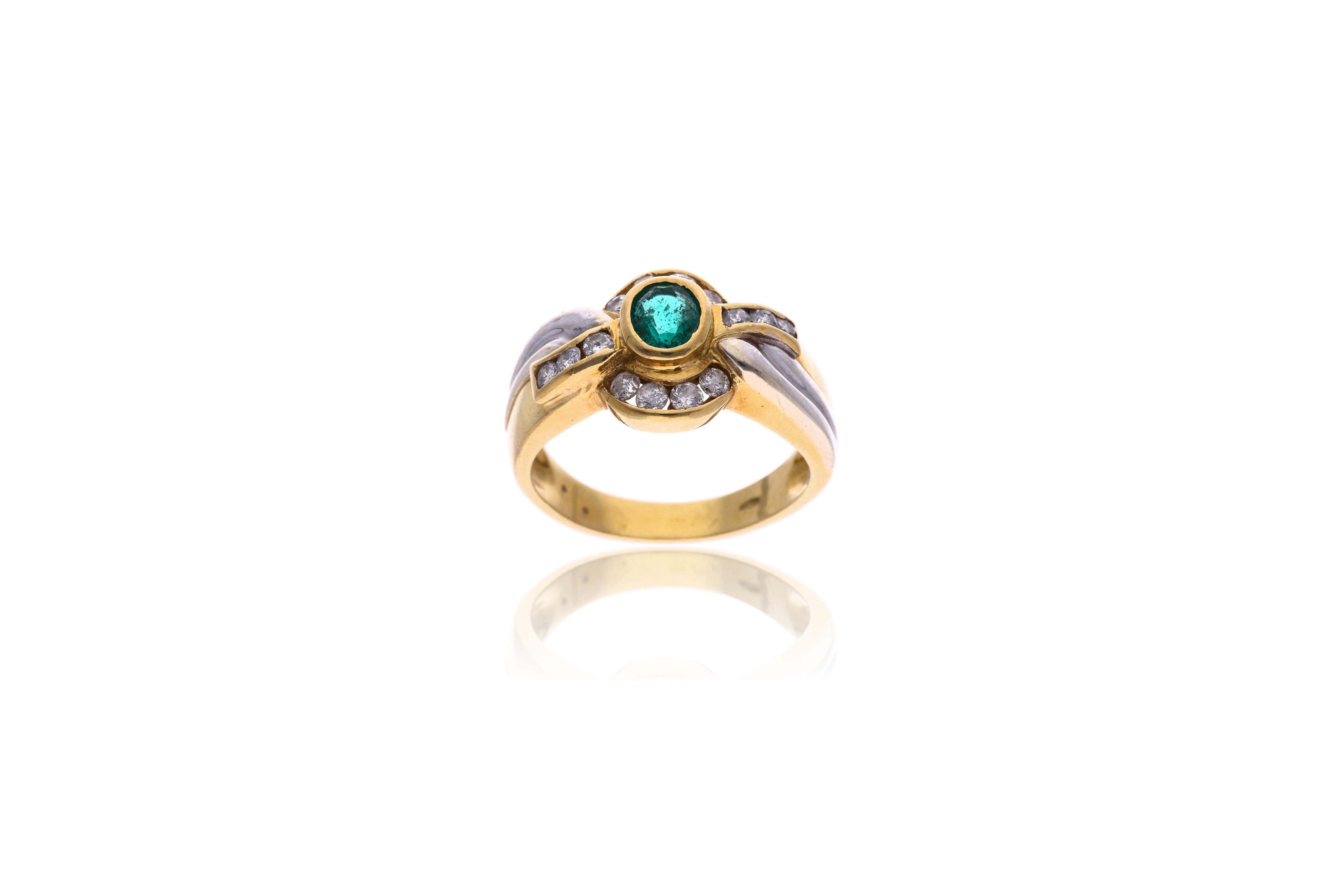 Anello con smeraldo e diamanti - Asta Preziosi