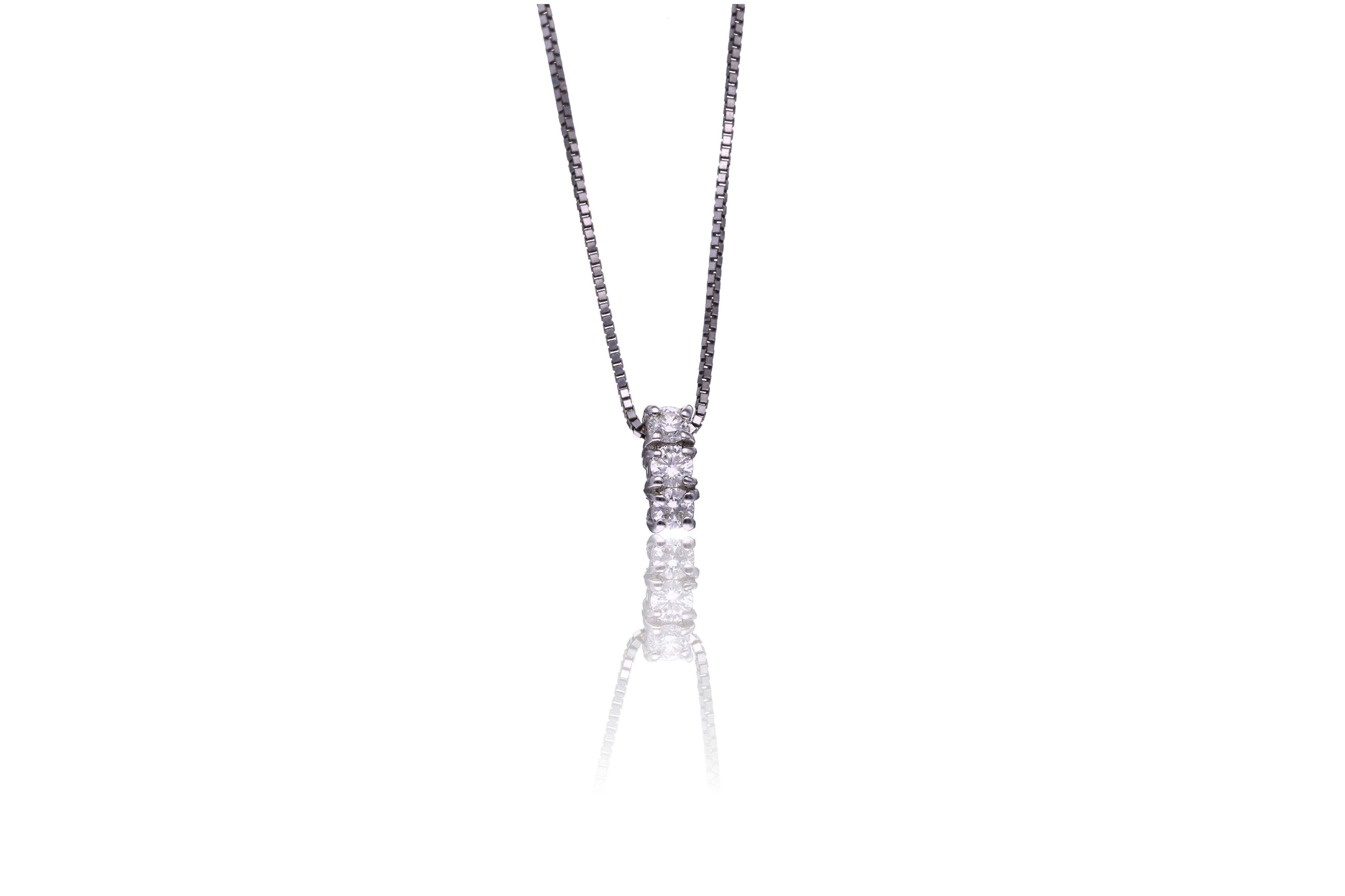 Comete, collana con diamanti - Asta Preziosi