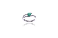 Anello con diamanti e smeraldo - Asta Preziosi