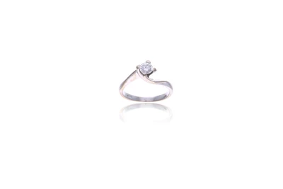 Anello con diamante - Asta Preziosi