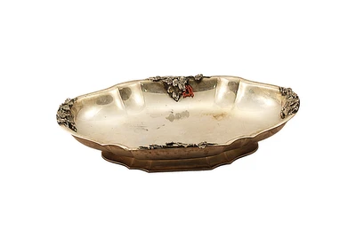 Vassoio in argento con corallo - Asta Preziosi Vassoio in argento con corallo - Asta Preziosi