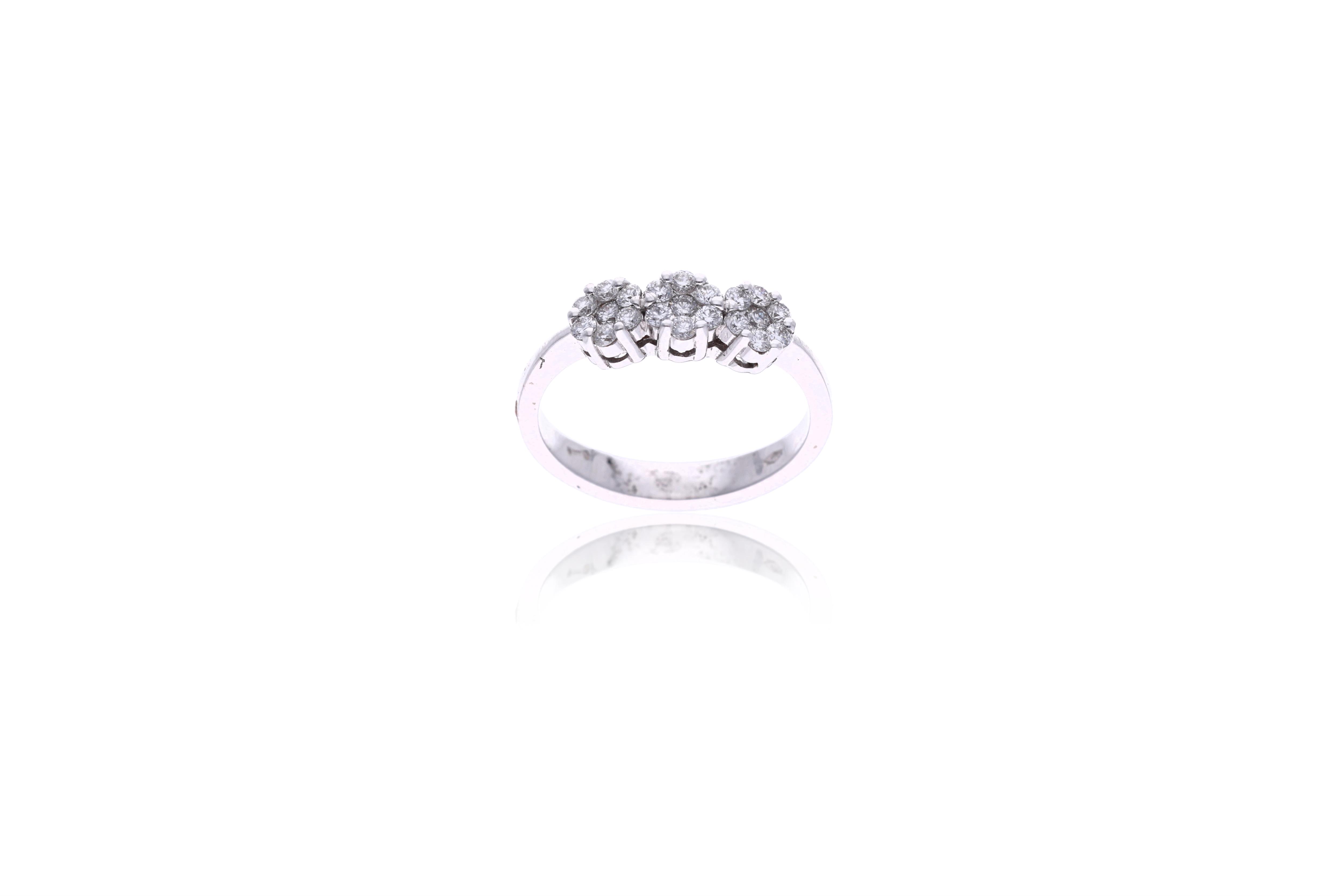 Anello con diamanti e pietra - Asta Preziosi