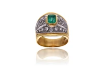 Anello con diamanti e smeraldo - Asta Preziosi Anello con diamanti e smeraldo - Asta Preziosi