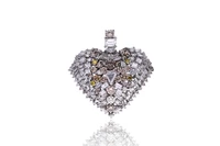 Ciondolo a forma di cuore con diamanti - Asta Preziosi