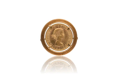 Spilla in oro con sterlina - Asta Preziosi Spilla in oro con sterlina - Asta Preziosi