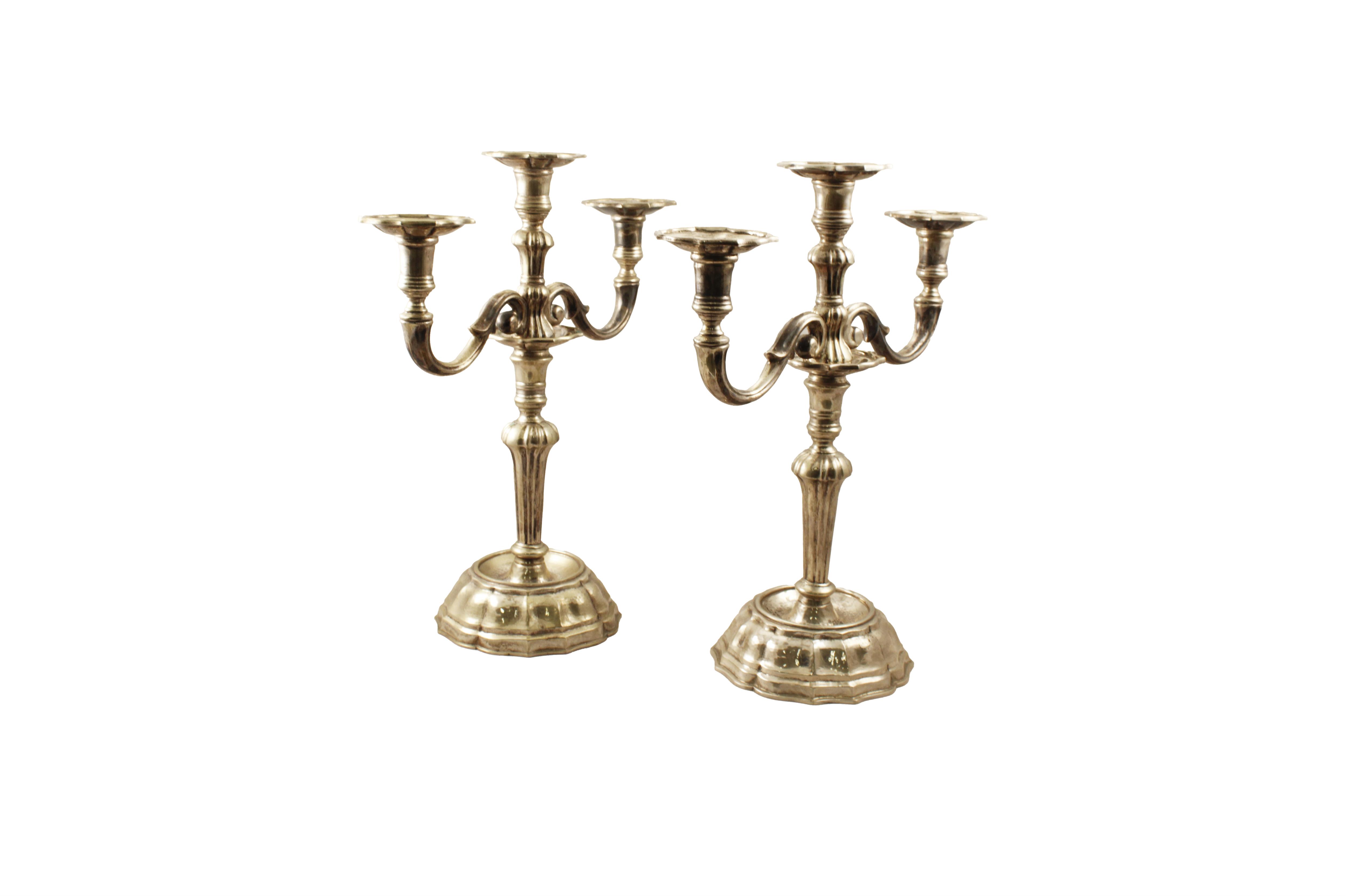 Coppia di candelabri in argento - Asta Preziosi