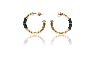 Paio di orecchini con smalti - Asta Preziosi