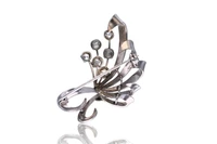 Spilla con diamanti - Asta Preziosi