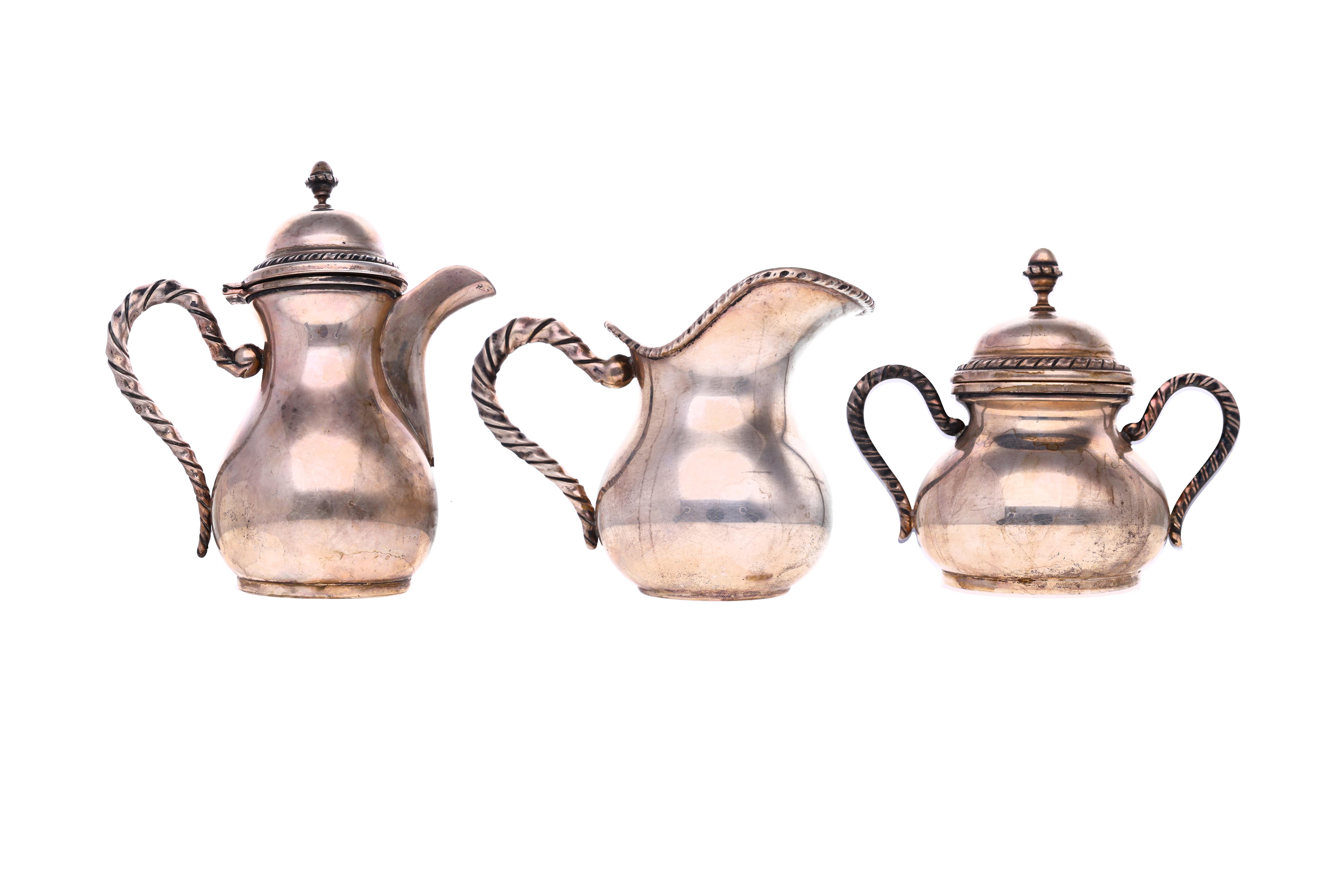 Caffettiera, lattiera, zuccheriera con coperchio in argento - Asta Preziosi