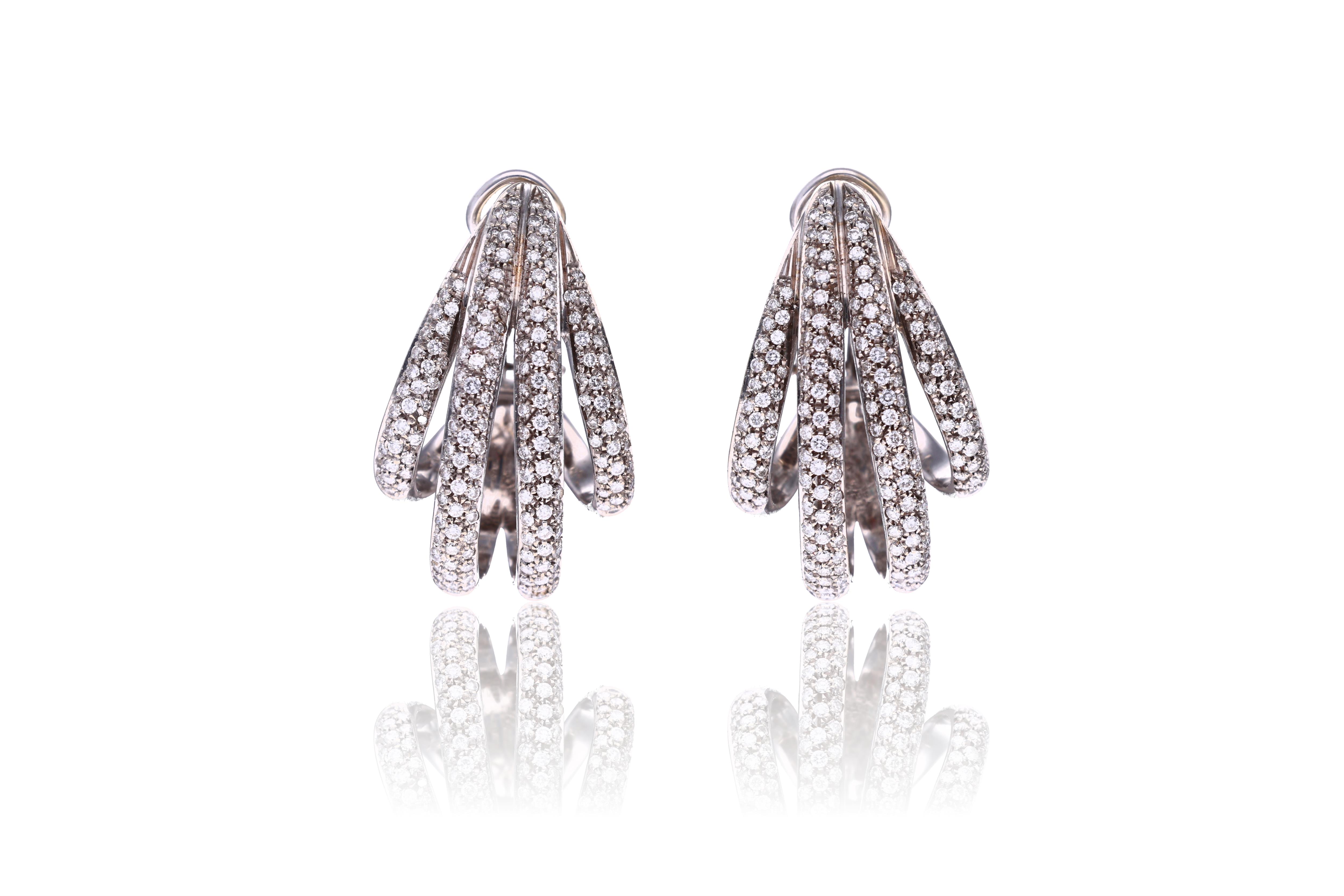 Paio di orecchini con diamanti - Asta Preziosi