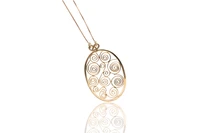 Collana con ciondolo in oro - Asta preziosi