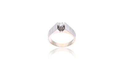 Anello con diamante - Asta preziosi