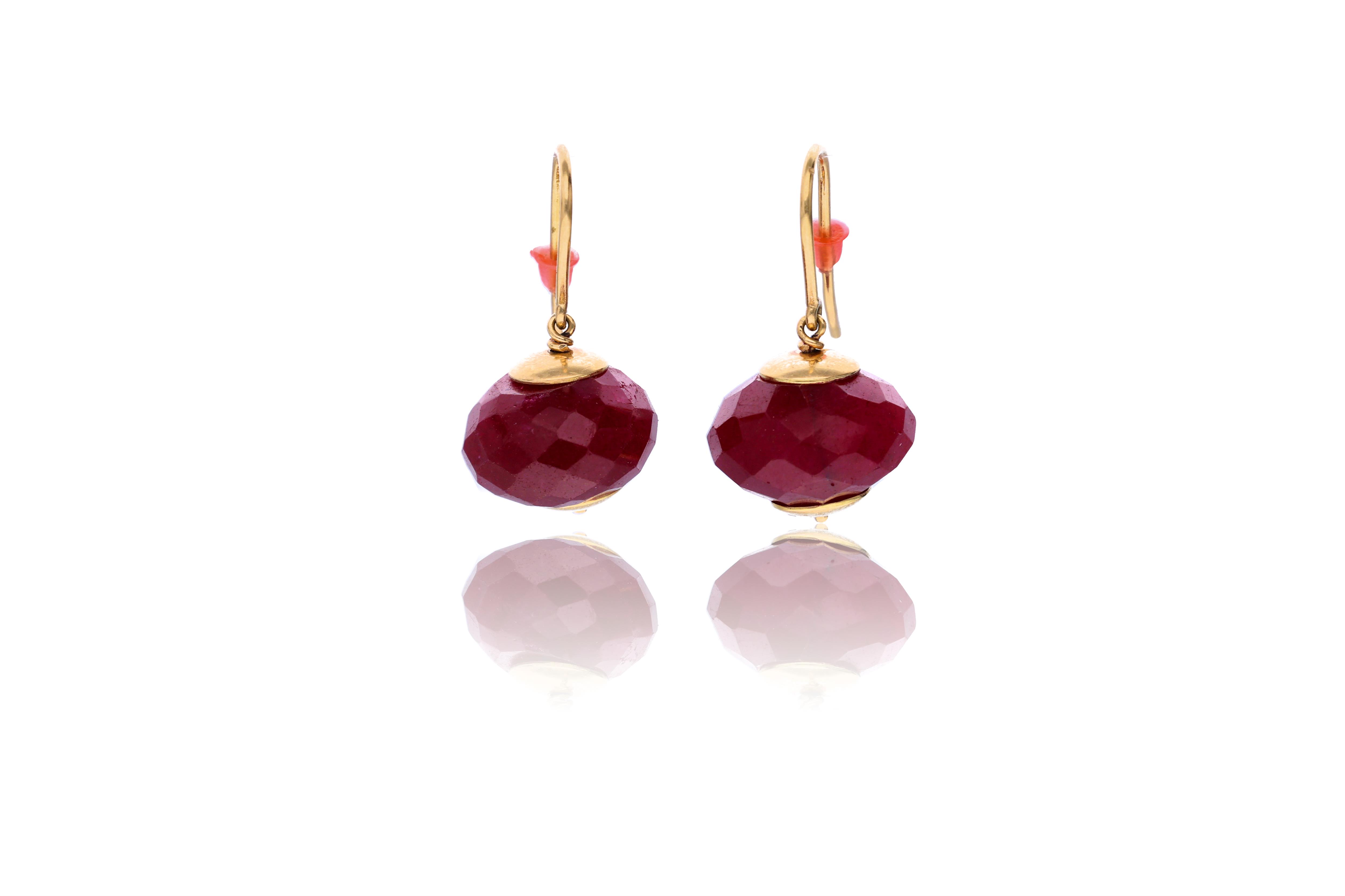 Paio di orecchini con pietre - Asta preziosi