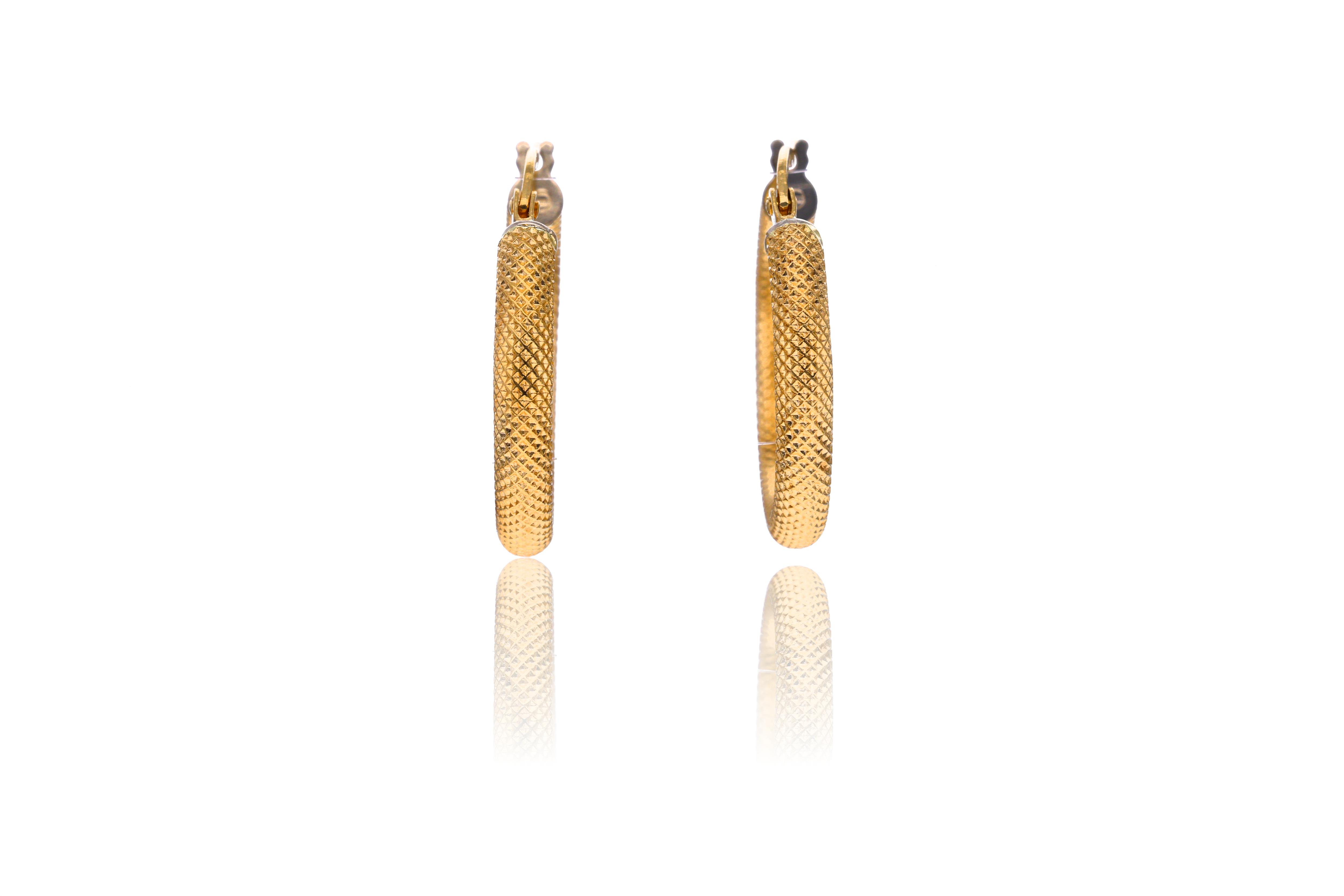 Paio di orecchini in oro - Asta preziosi