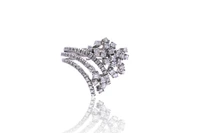 Anello con diamanti - Asta Preziosi