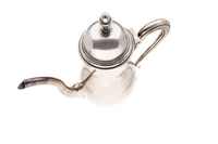 Greggio, caffettiera in argento 800 - Asta Preziosi