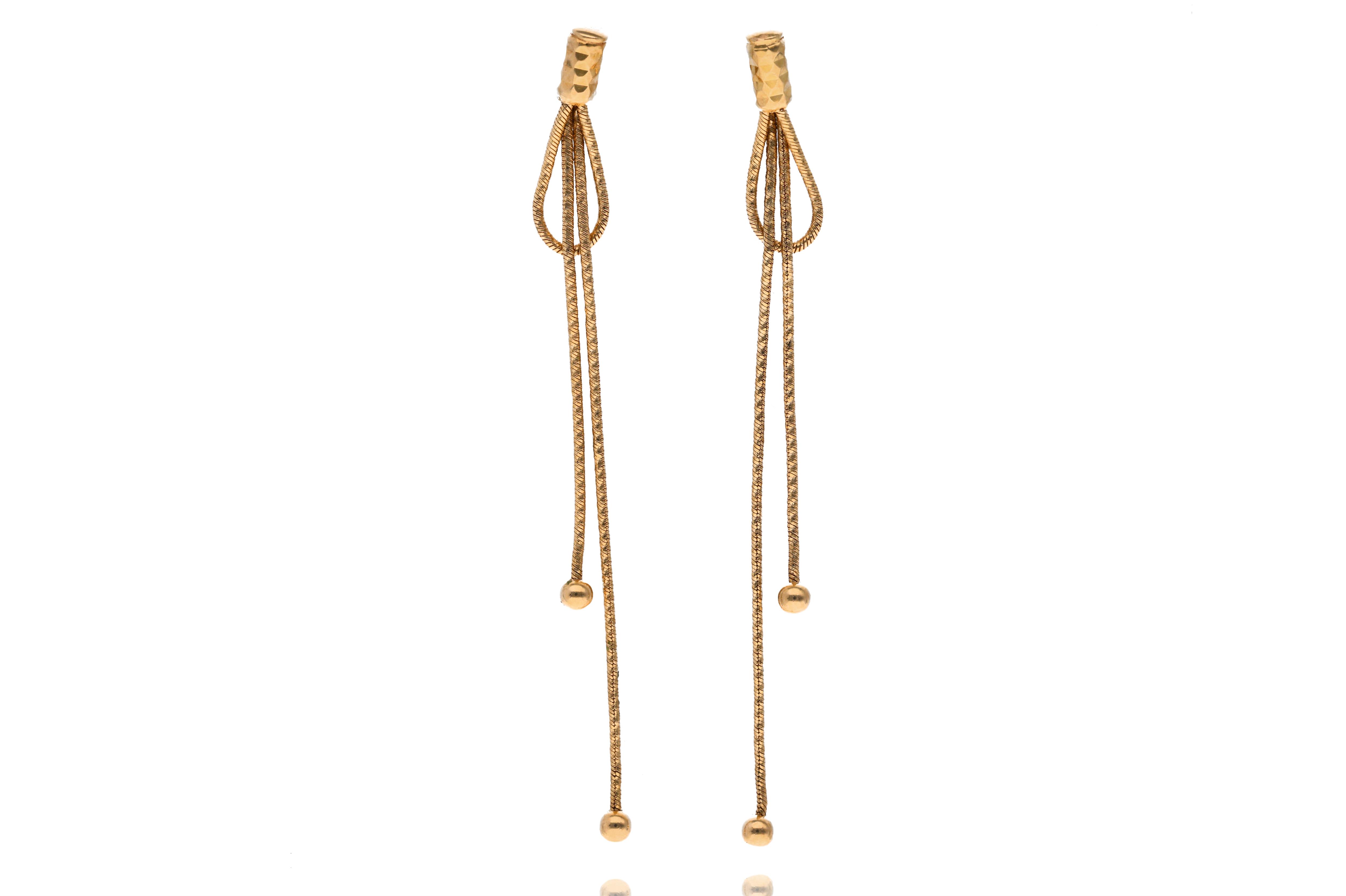Paio di orecchini pendenti in oro - Asta Preziosi