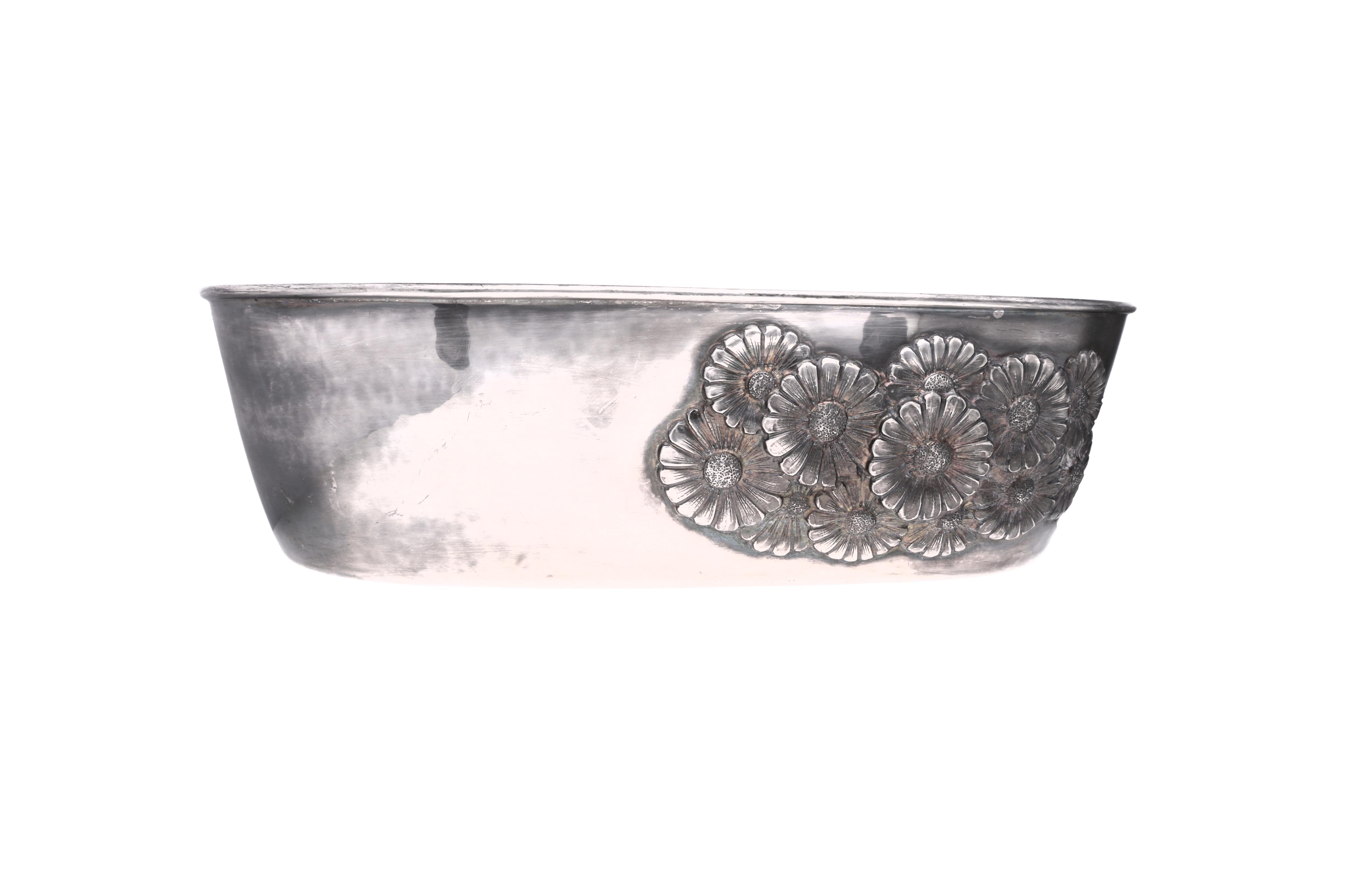 Mazzucato, centro tavola in argento - Asta Preziosi