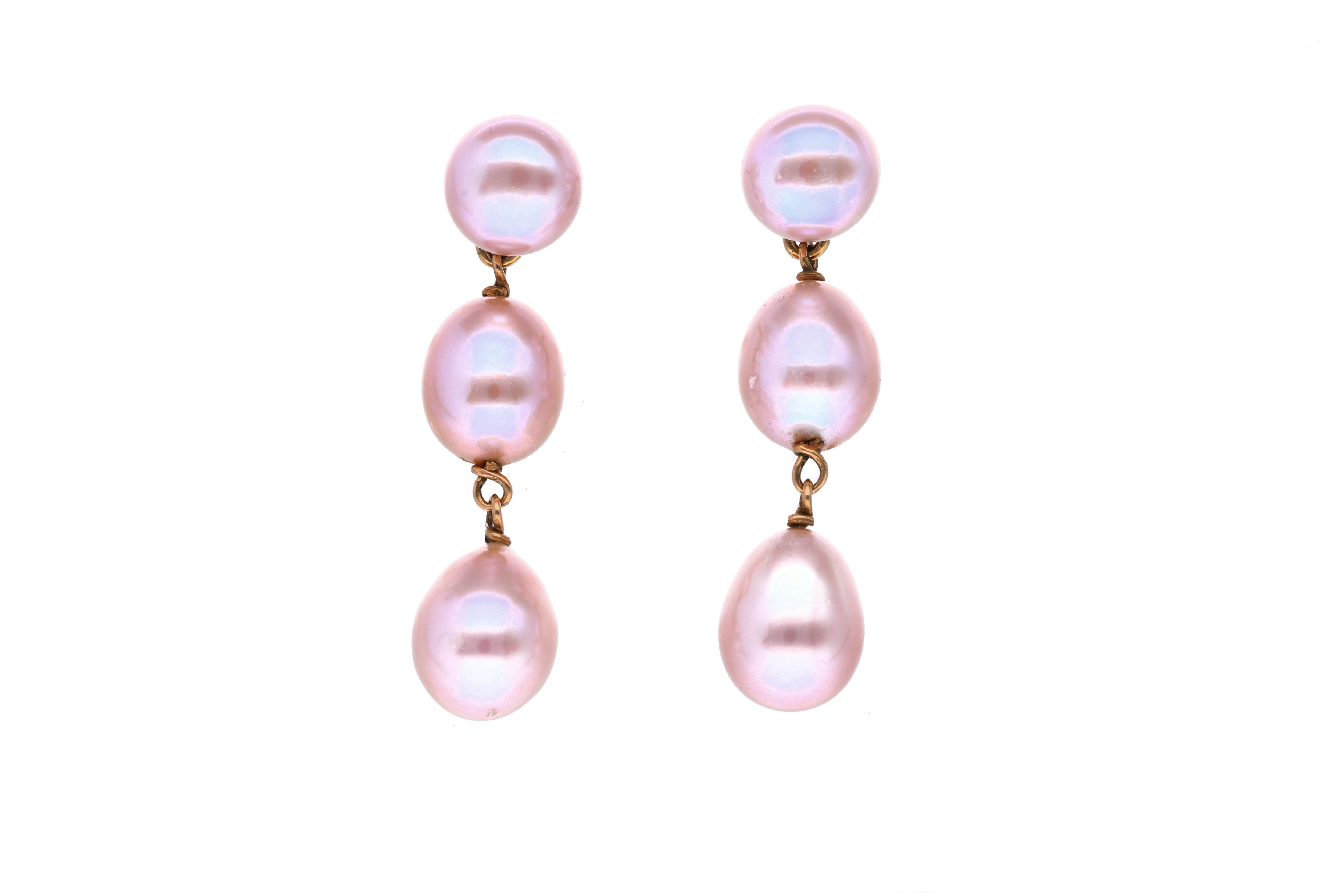 Paio di orecchini pendenti con perle acqua dolce - Asta Preziosi