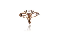 Spilla con diamanti, pietra e perle - Asta Preziosi