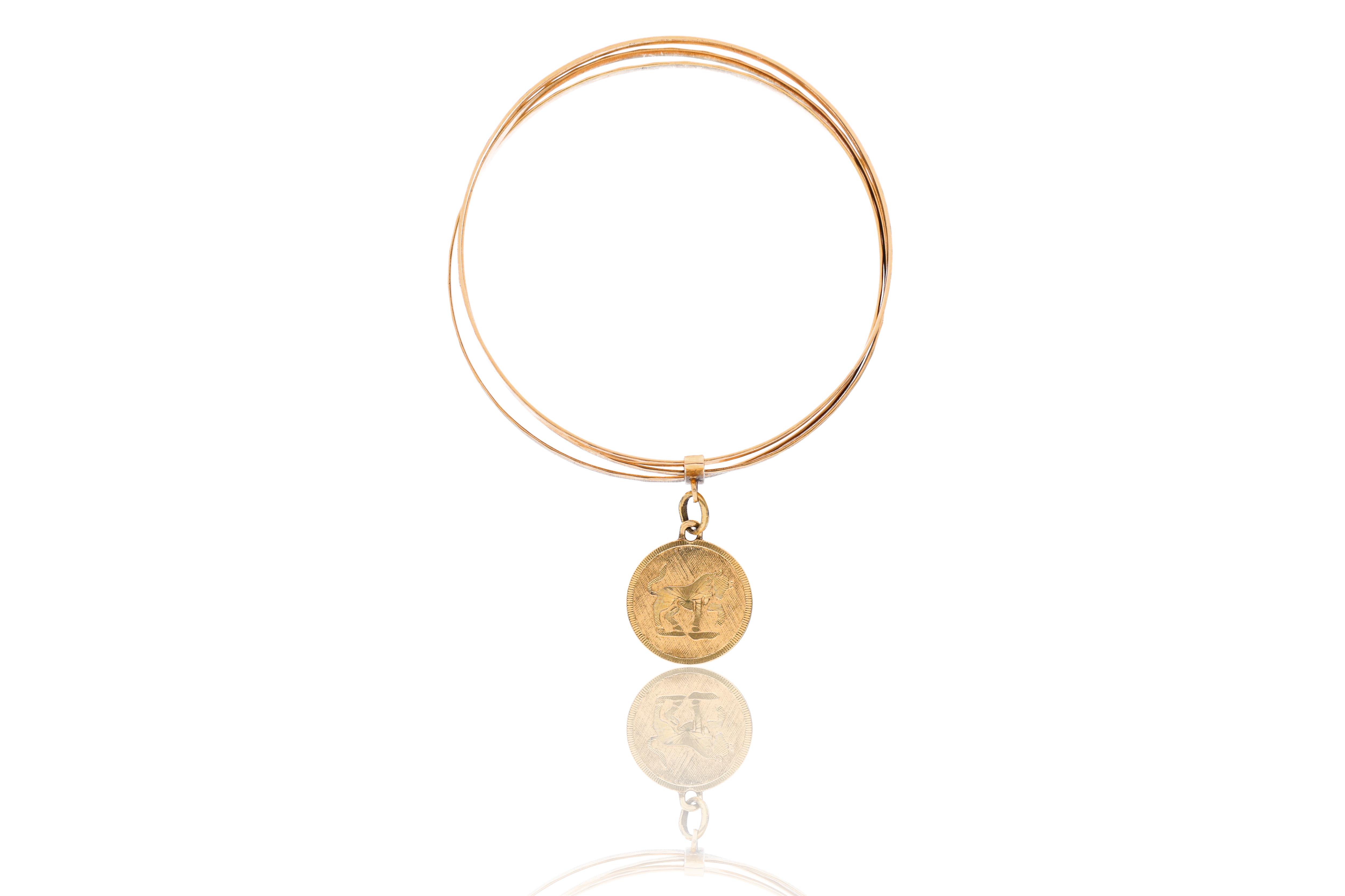 Bracciale con ciondolo in oro - Asta Preziosi