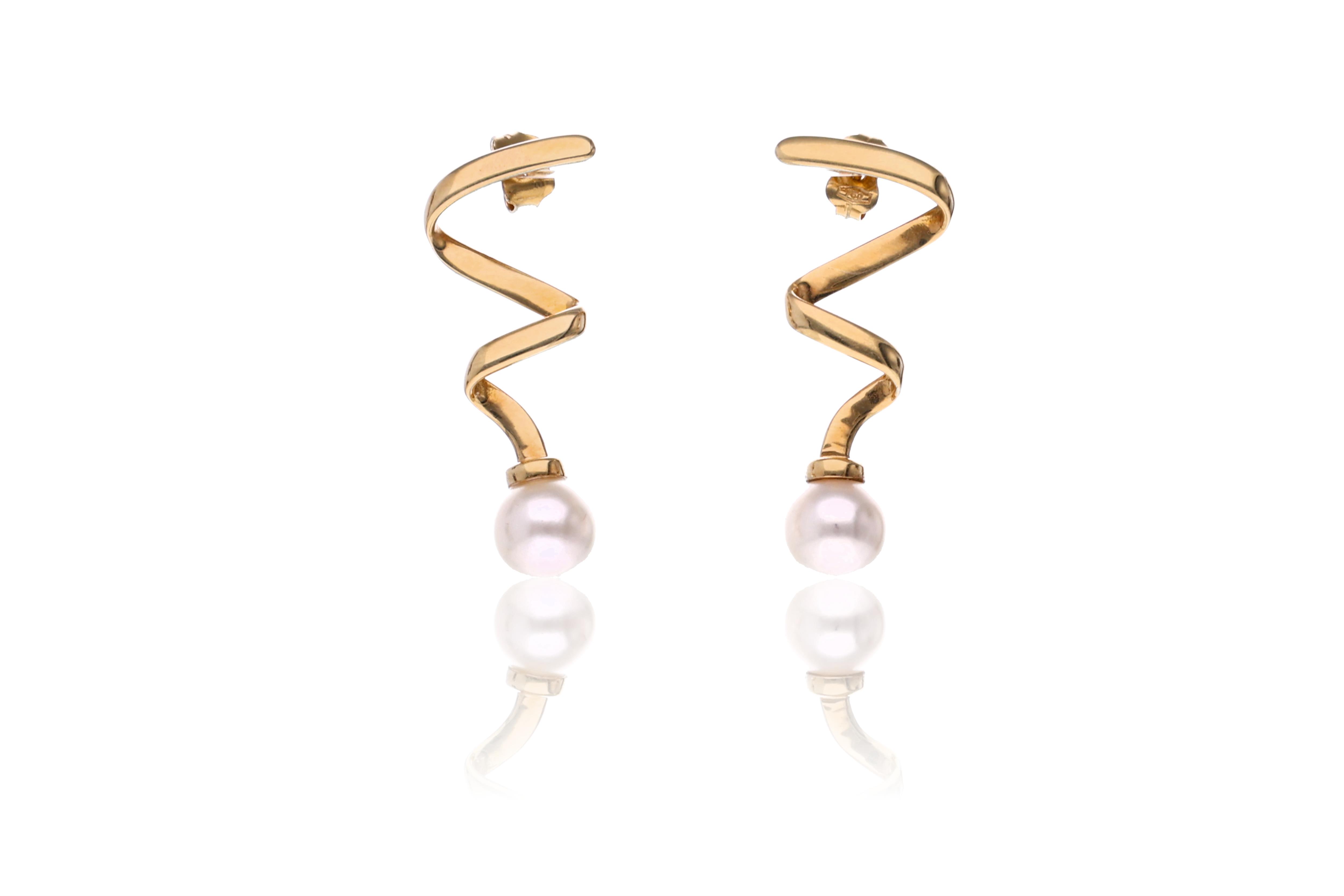 Due orecchini con perle - Asta Preziosi