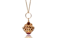 Collana e ciondolo con pietre - Asta Preziosi