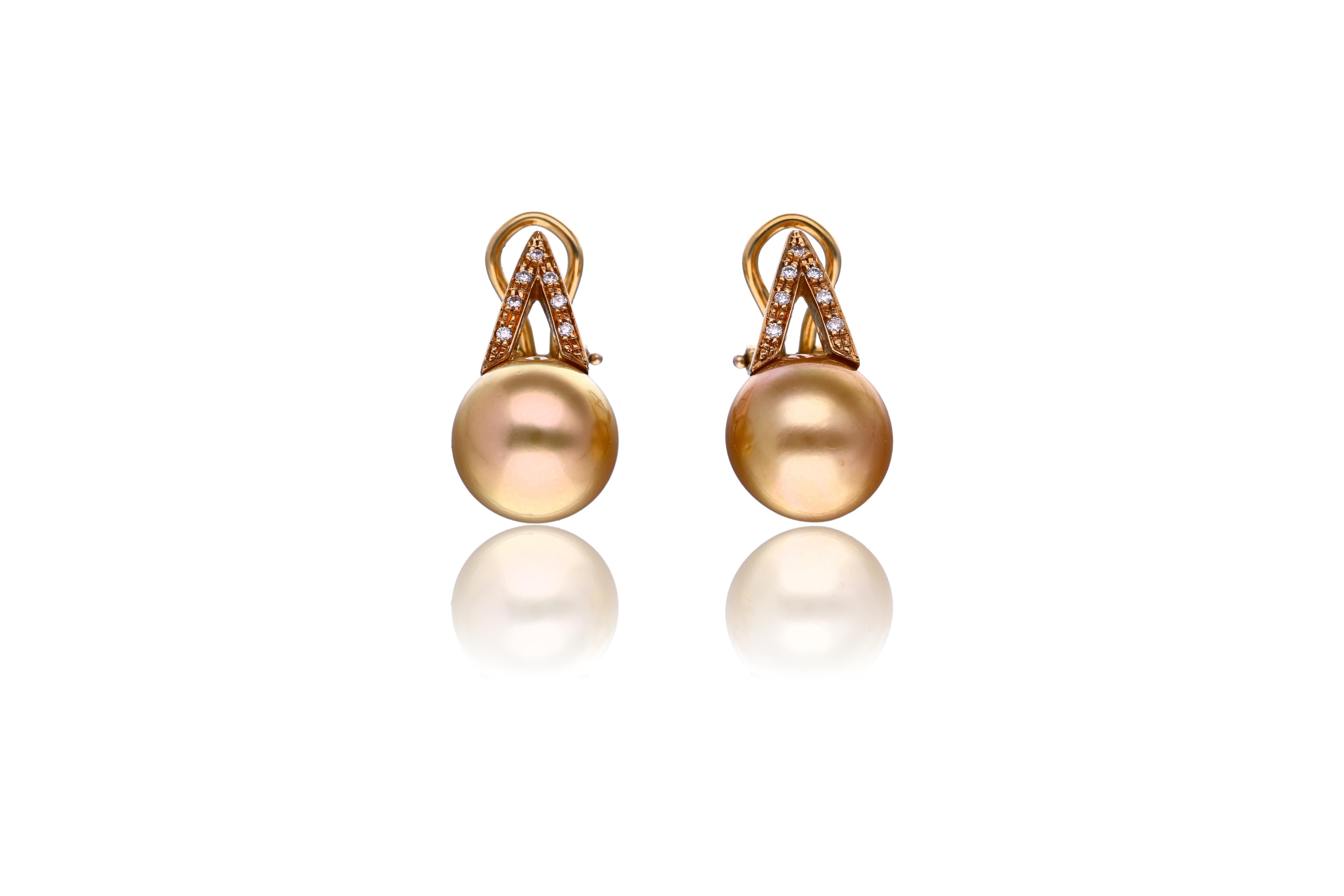 Paio di orecchini con perle e diamanti - Asta Preziosi
