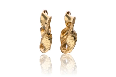 Paio di orecchini in oro - Asta Preziosi