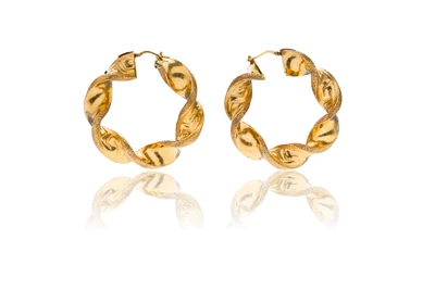 Paio di orecchini in oro - Asta Preziosi