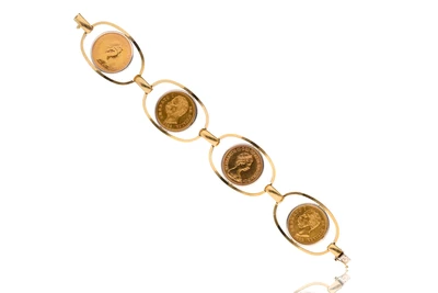 Bracciale con quattro monete - Asta Preziosi