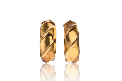 Paio di orecchini in oro - Asta Preziosi