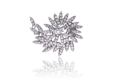 Spilla con diamanti - Asta Preziosi