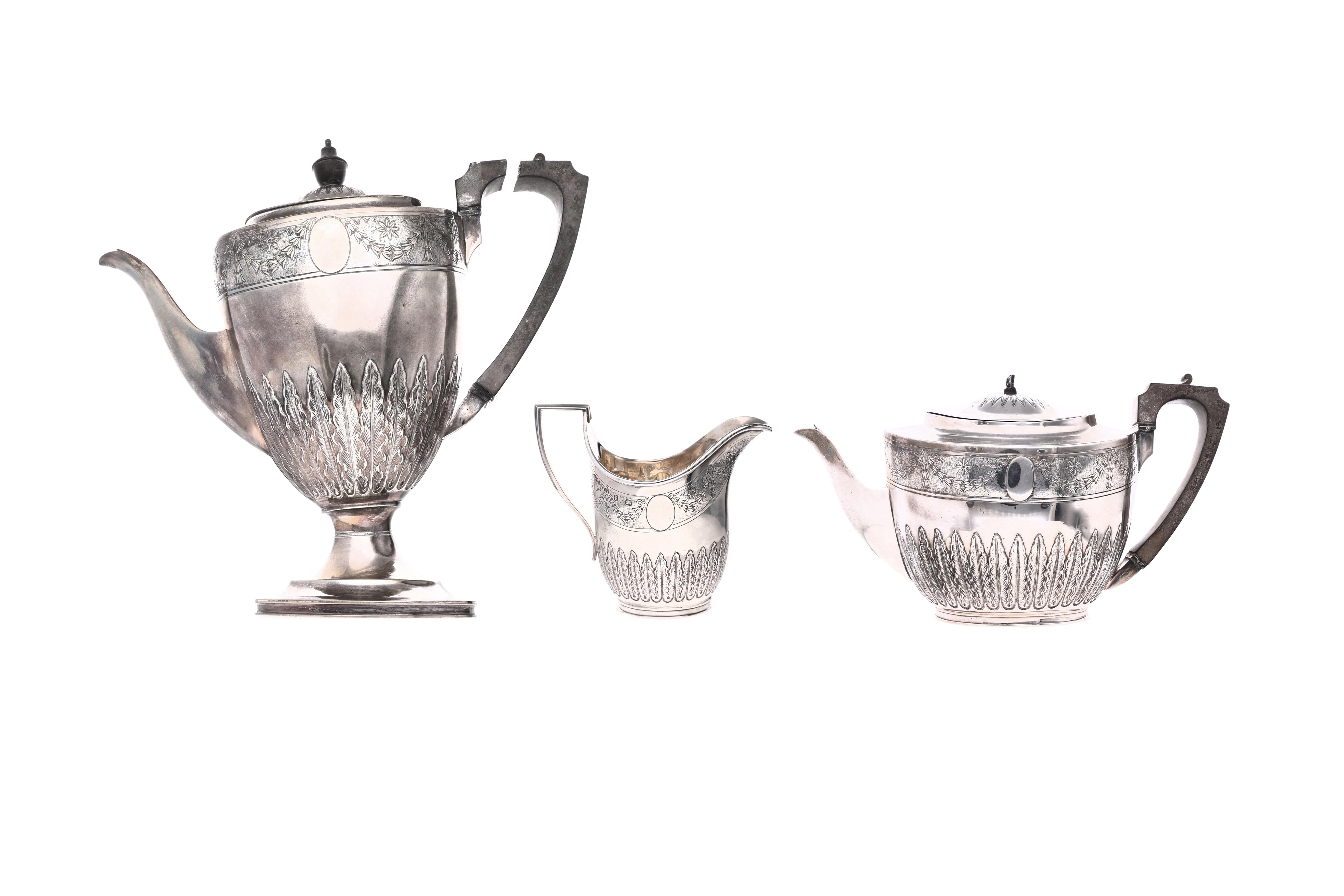 Teiera, caffettiera, lattiera, in argento 925 - Asta Tesoro