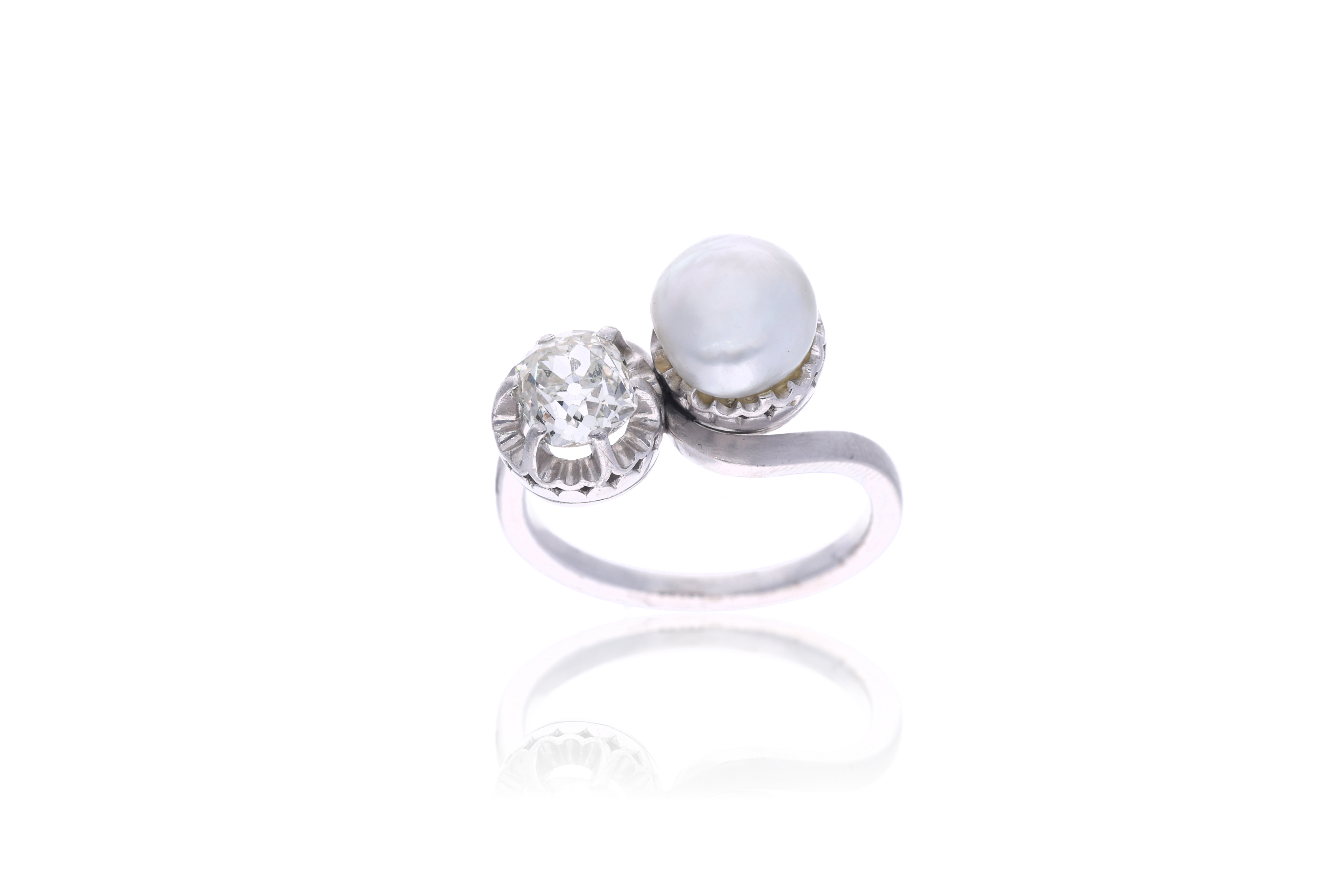Anello con diamante e perla - Asta Preziosi