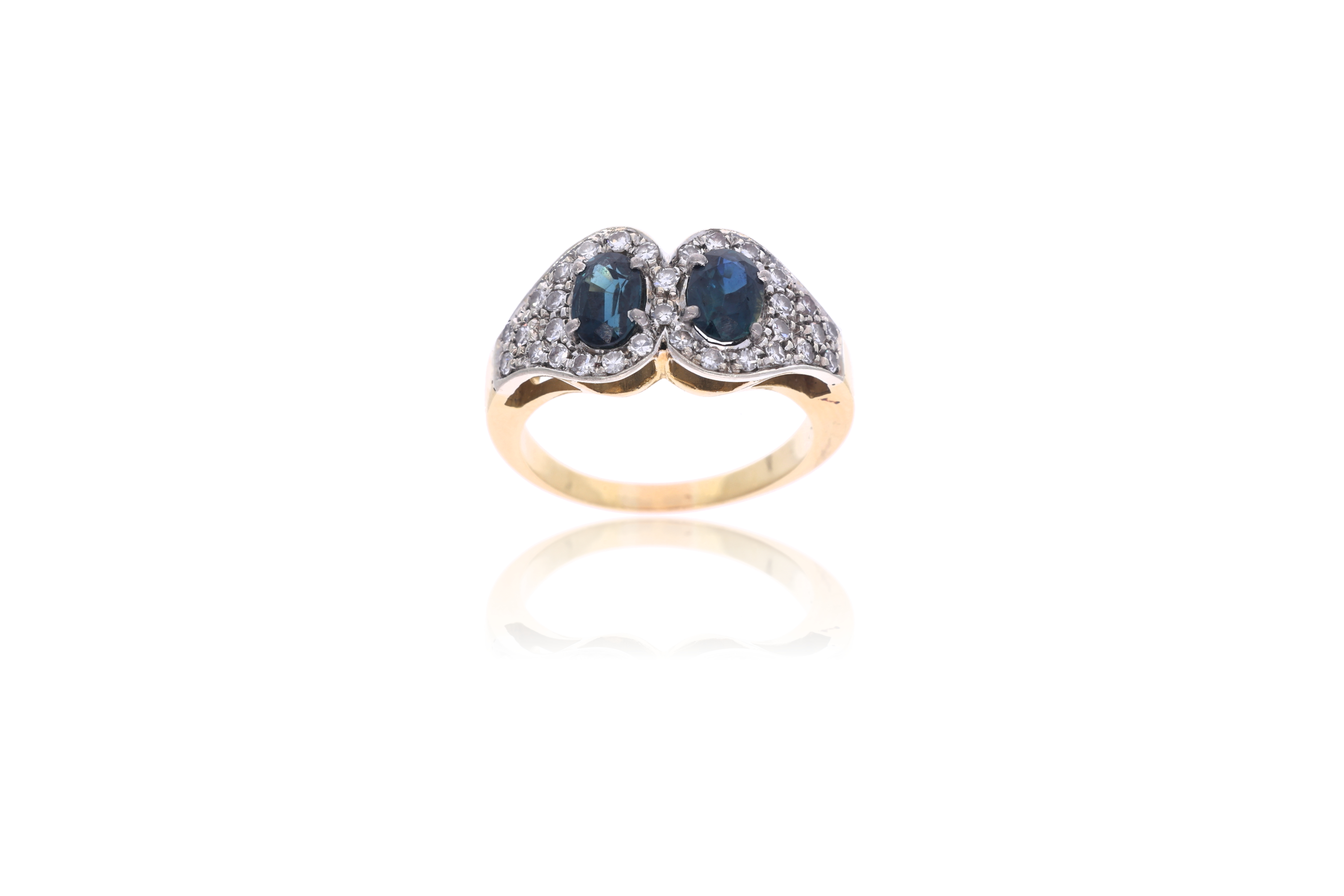 Anello con zaffiri e diamanti - Asta Preziosi