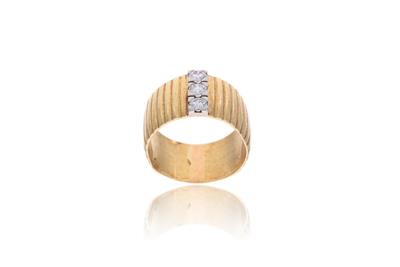 Anello con diamanti - Asta Preziosi
