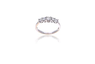 Anello con diamanti - Asta Preziosi Anello con diamanti - Asta Preziosi